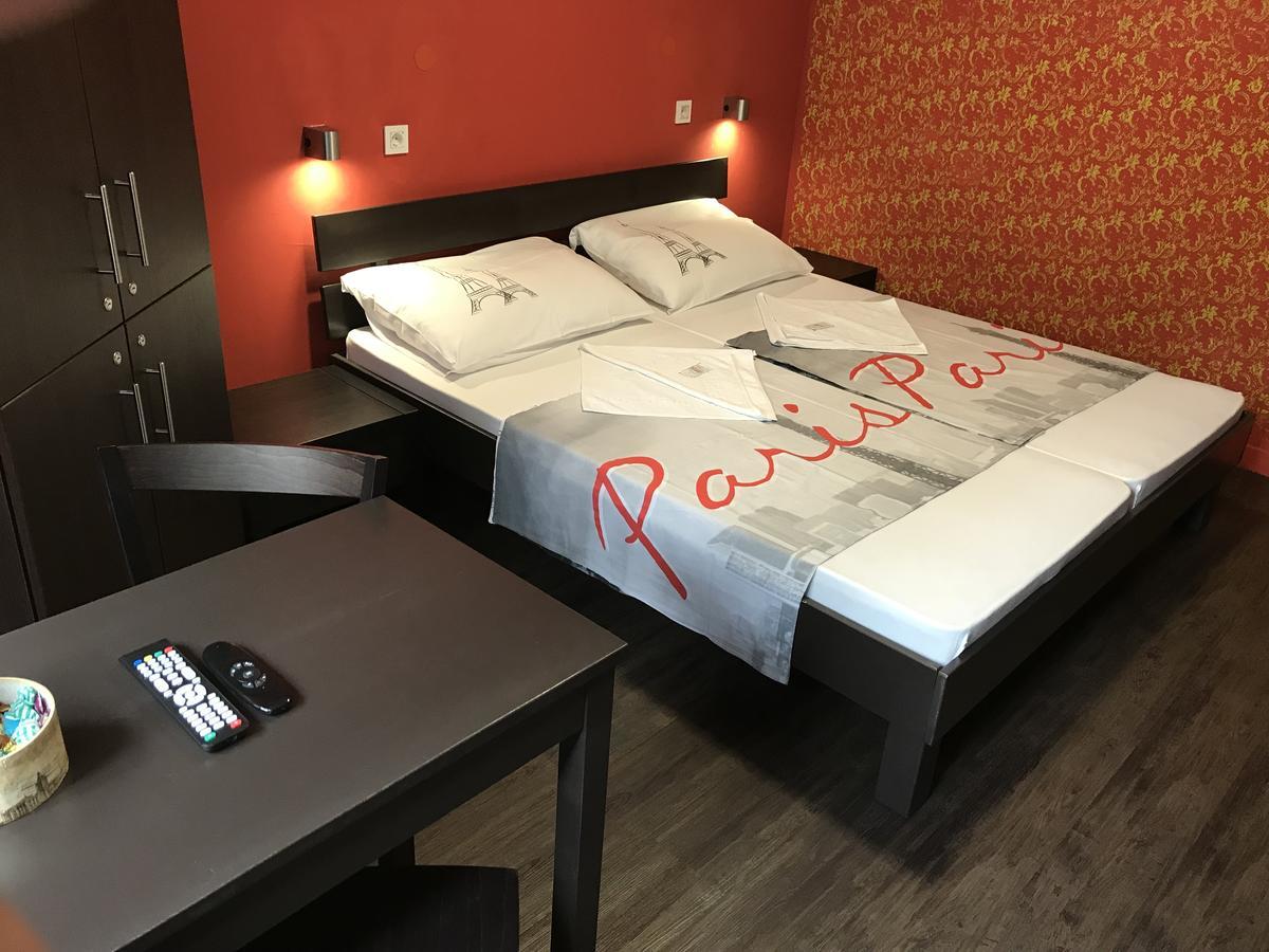 Hostel Paris Загреб Екстериор снимка