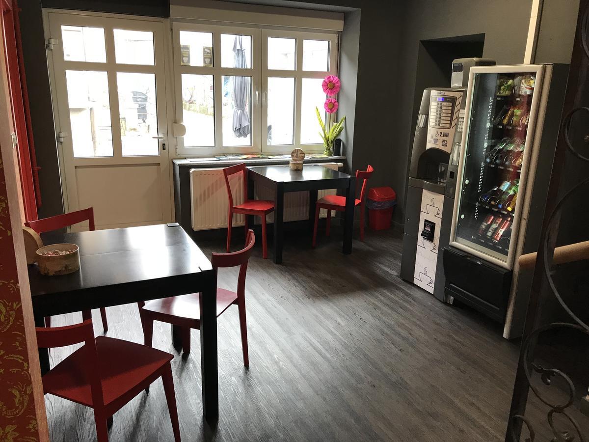Hostel Paris Загреб Екстериор снимка